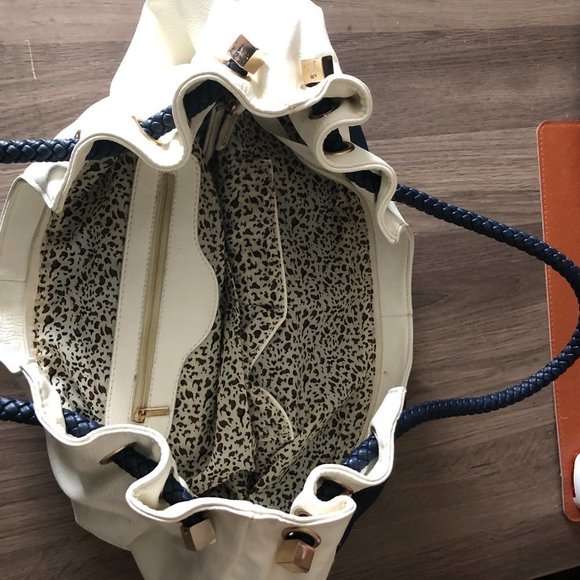 Large Handbag -> lARGE hANDBAG - Picture 2 of 2